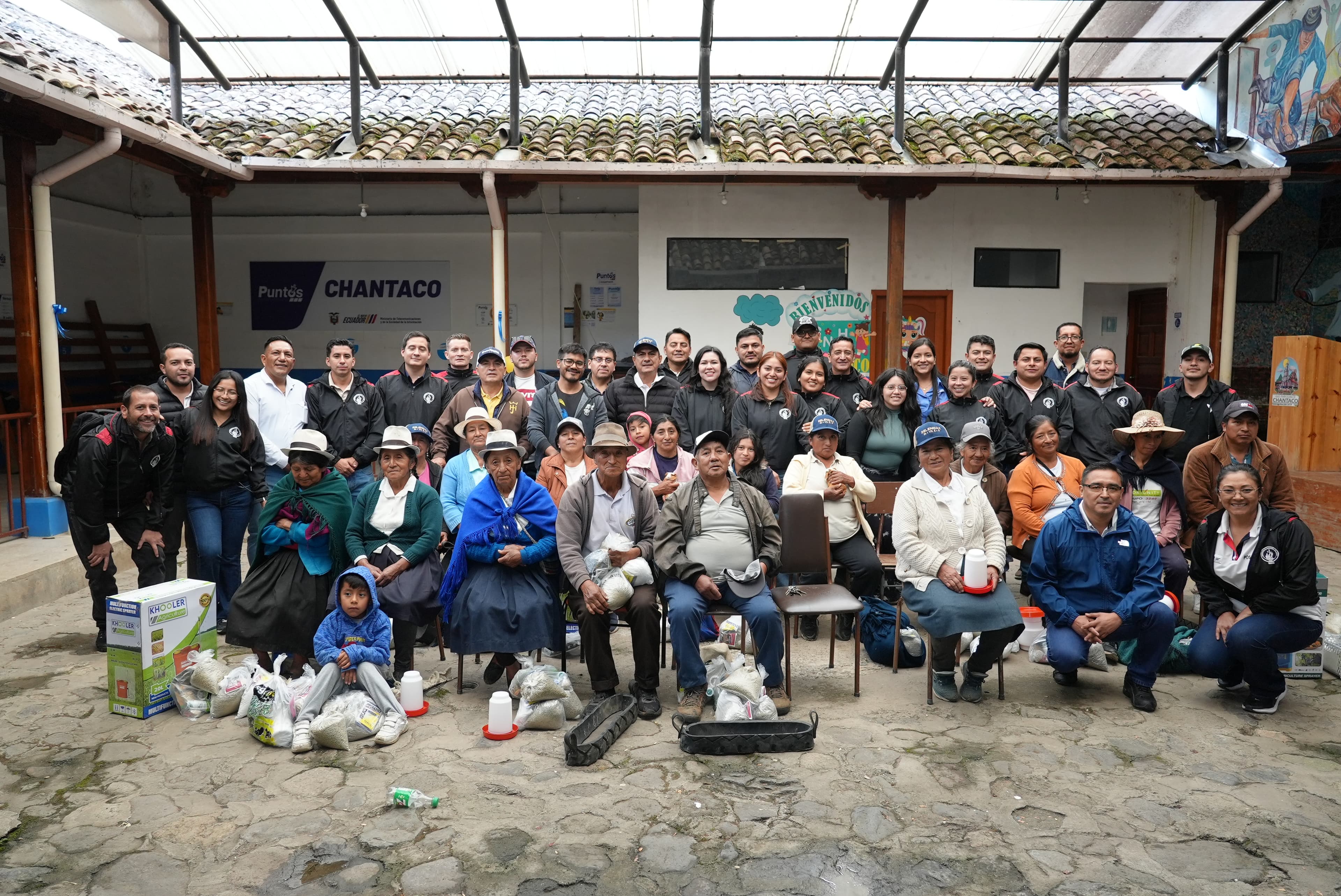 Encuentro comunitario con familias y adultos mayores en Chantaco, Yantzaza